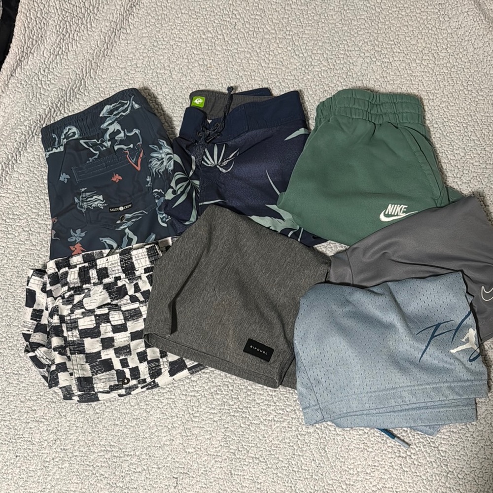 Lot of Size Boys Large Shorts